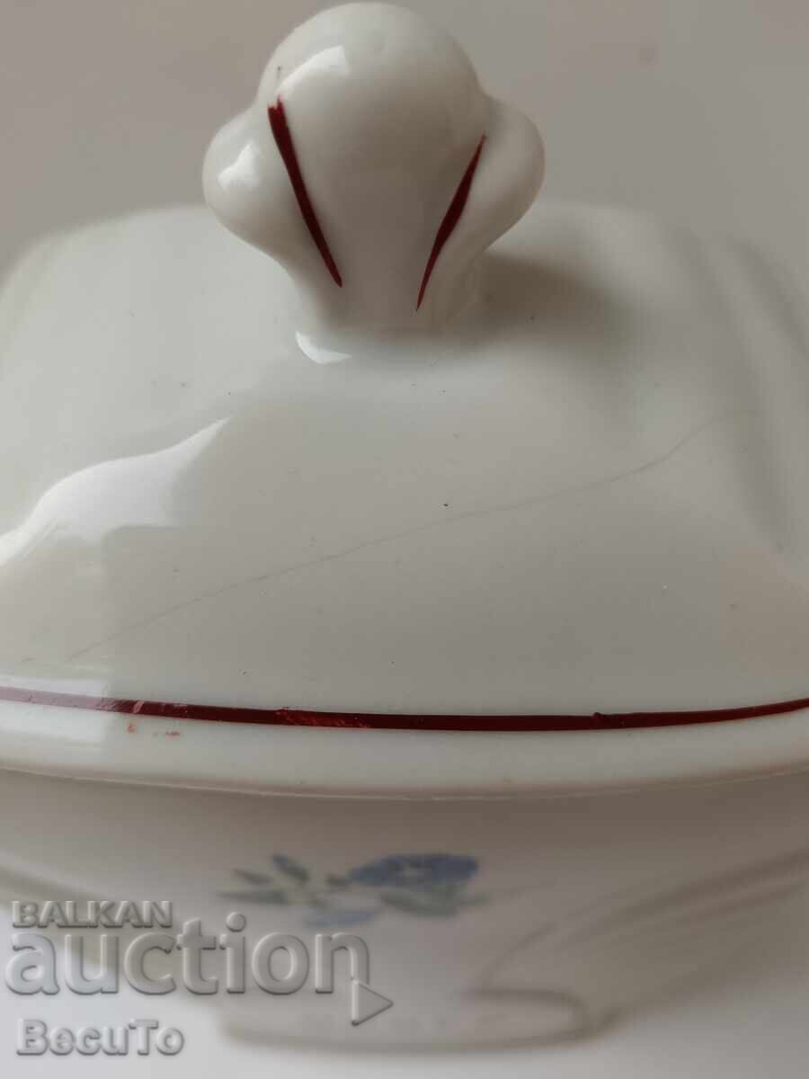 Porcelain Jar Pepper for Completing a Set with price 10.00 BGN | € 5.11 Porcelain Jar Pepper for Completing a Set with price 10.00 BGN | € 5.11