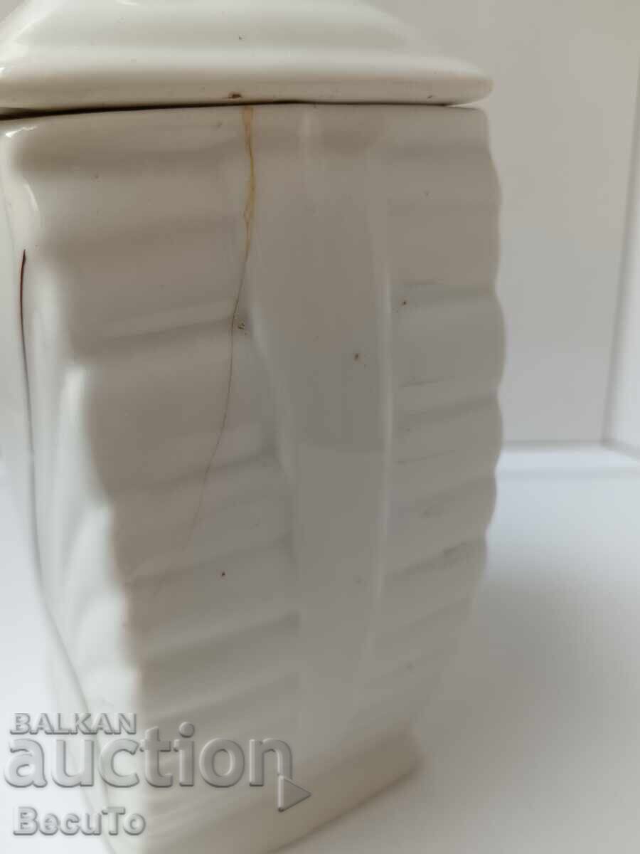 Auction Porcelain Jar Pepper for Completing a Set Auction Porcelain Jar Pepper for Completing a Set