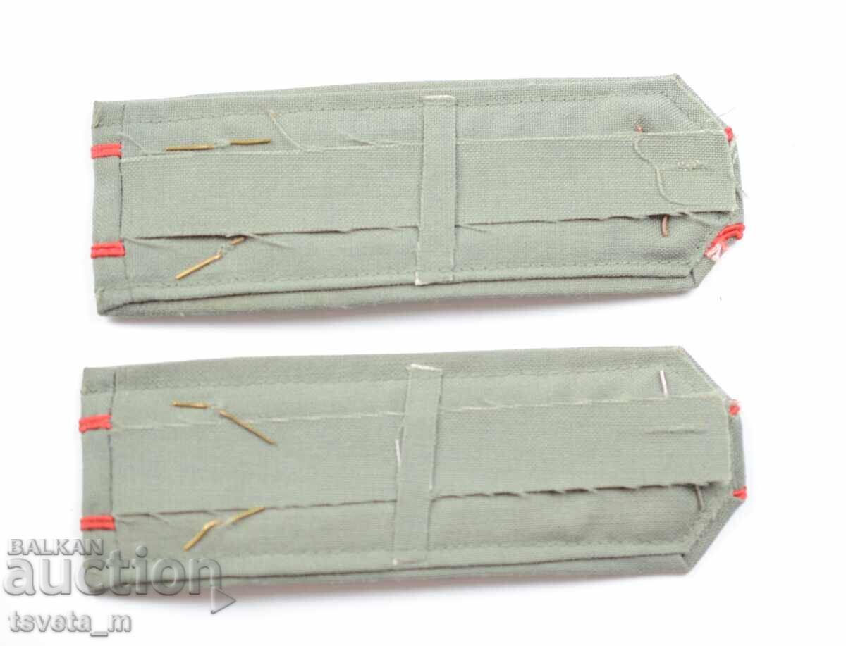 Пагони полковник БНА соц с цена 9.00 лв. | € 4.60 Пагони полковник БНА соц с цена 9.00 лв. | € 4.60