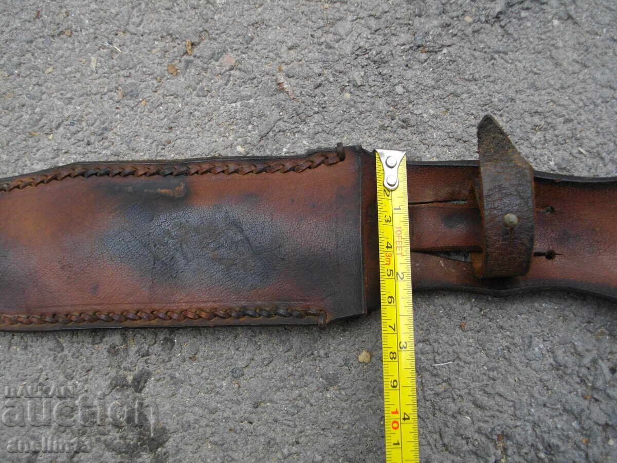 Auction OLD LARGE LEATHER KNIFE SHEATH Auction OLD LARGE LEATHER KNIFE SHEATH