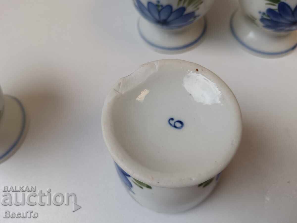 Porcelain breakfast set with egg cups, salt shakers, and a container for - 7 Porcelain breakfast set with egg cups, salt shakers, and a container for - 7