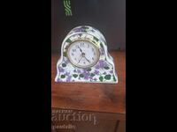 НАСТОЛЕН КВАРЦОВ ЧАСОВНИК ПОРЦЕЛАН