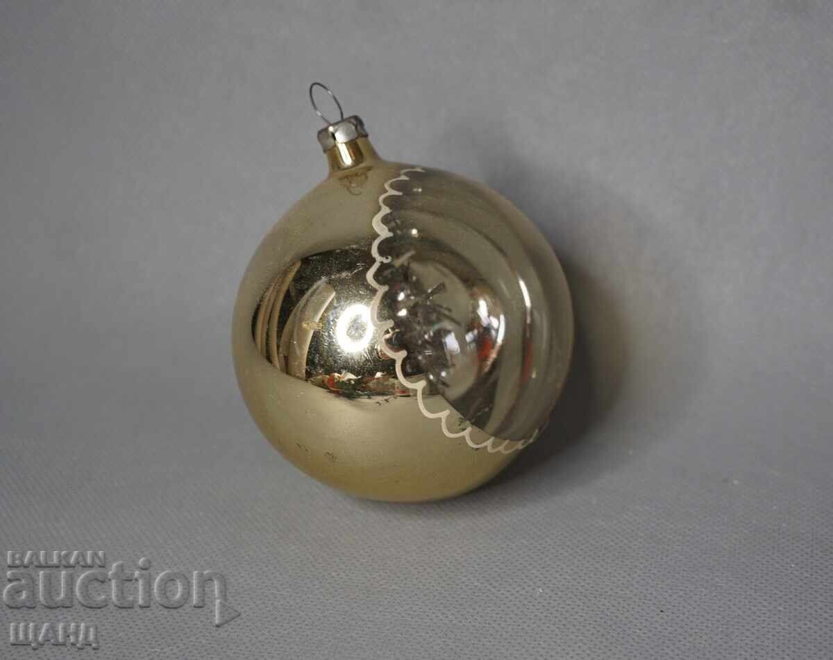 Figurină veche de jucărie din lut pentru mingea de pom de Crăciun cu preț 10.25 BGN | € 5.24 Figurină veche de jucărie din lut pentru mingea de pom de Crăciun cu preț 10.25 BGN | € 5.24