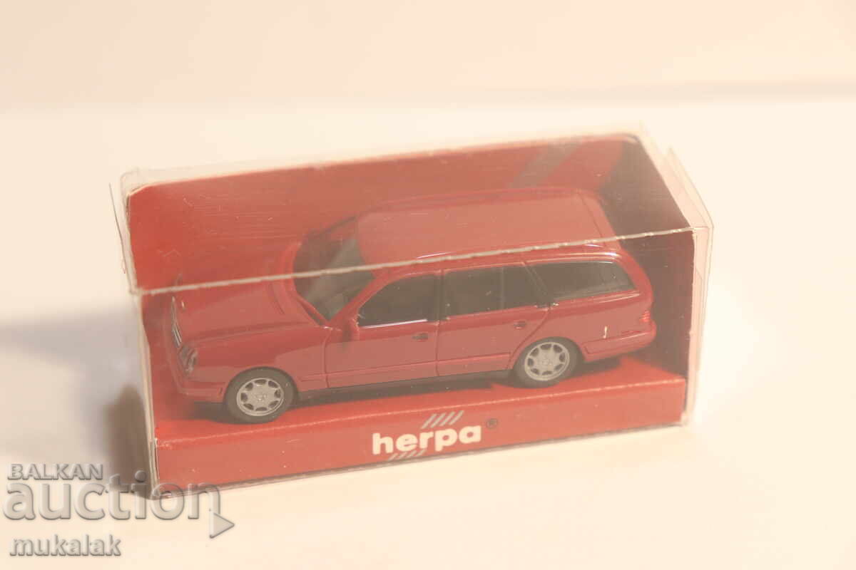 Licitație HERPA 1/87 H0 MERCEDES BENZ E JUCĂRIE MODEL MAȘINĂ