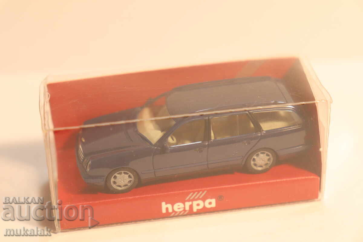 HERPA 1/87 H0 MERCEDES BENZ E JUCĂRIE MODEL MAȘINĂ cu preț 15.00 BGN | € 7.67