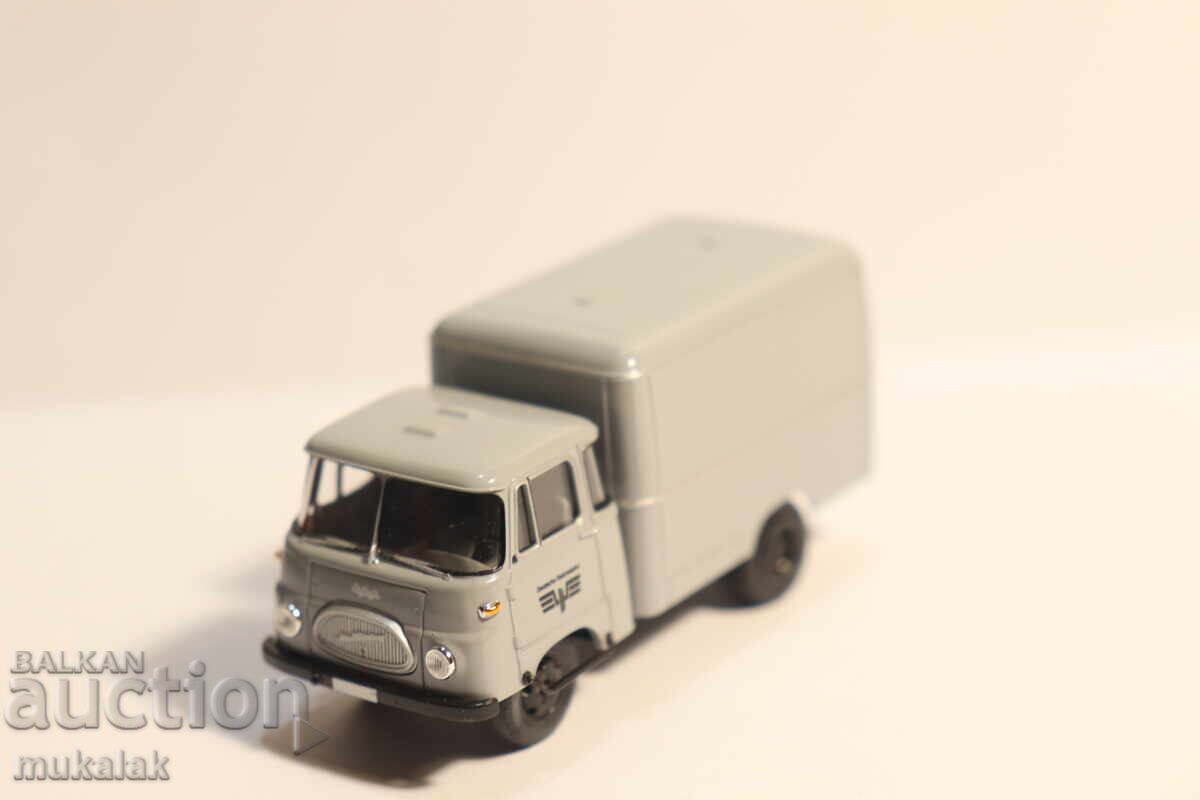 BREKINA ??? 1:87 H0 ROBUR ROBUR CAMION MODEL COLIȚĂ cu preț 30.00 BGN | € 15.34