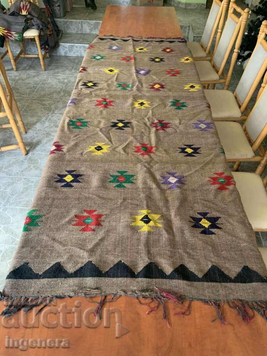 WOVEN WOOL RUG 220 X 110 CM WOVEN WOOL RUG 220 X 110 CM