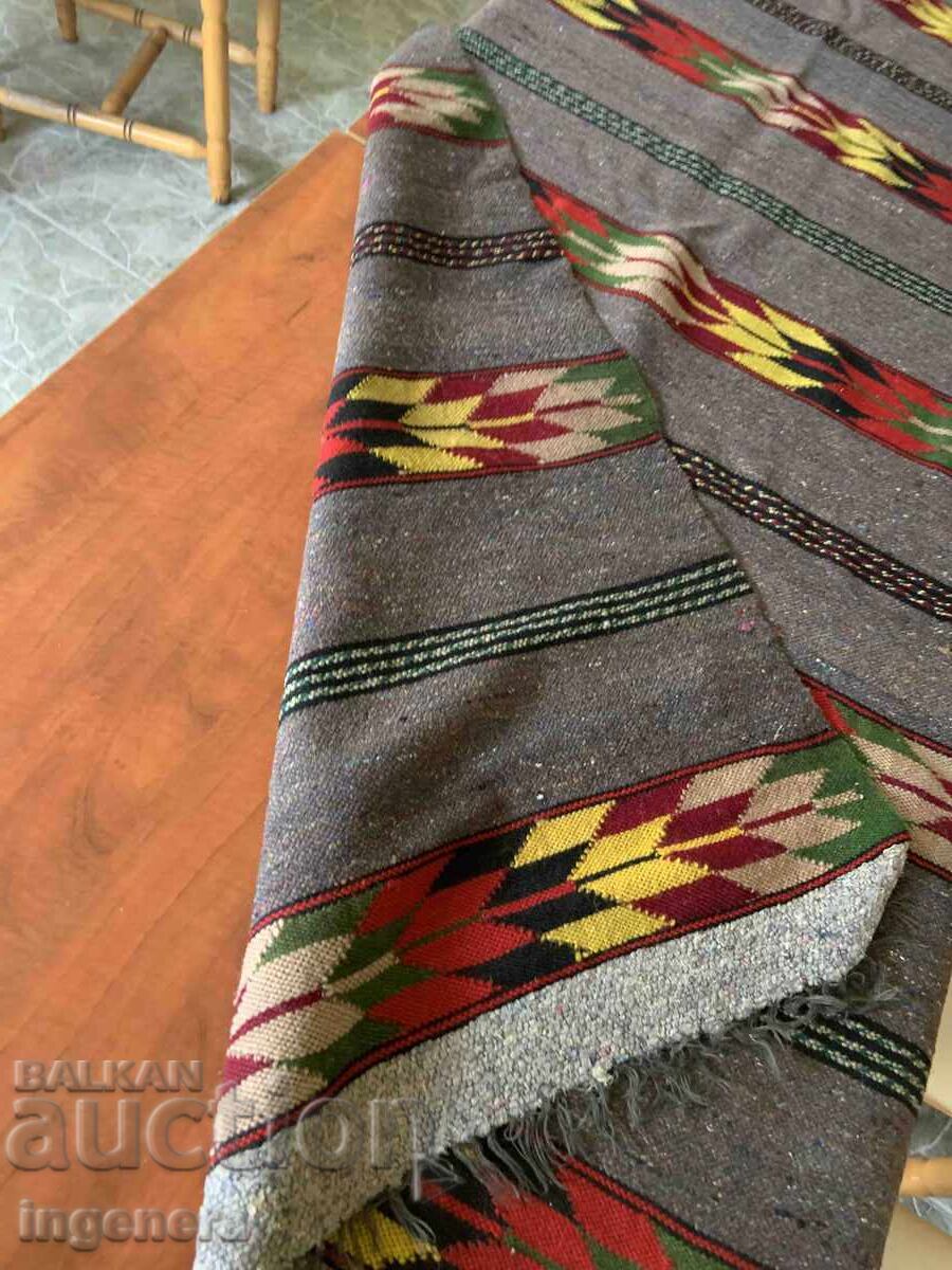 Delivery of WOVEN WOOL RUG RUNNER 270 X 100 CM Delivery of WOVEN WOOL RUG RUNNER 270 X 100 CM