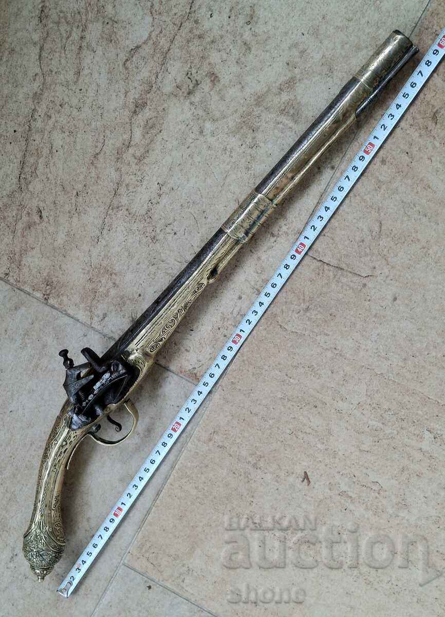 Flintlock pistol, rifle, shishane (a type of rifle), boylia (a type of rifle), flintlock rifle