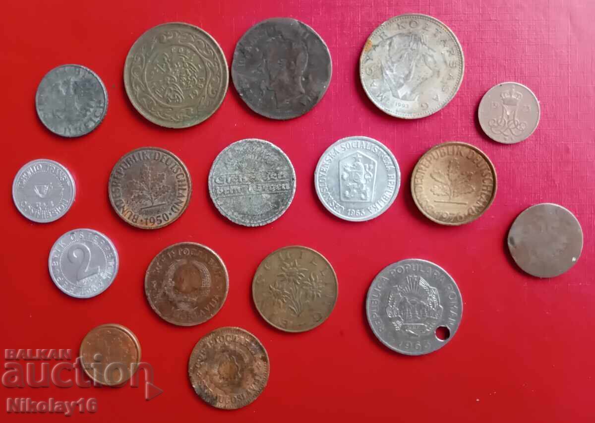 Σετ νομισμάτων από διάφορες χώρες και ονομαστική αξία με τιμή € 1.25 | 2.44 BGN Σετ νομισμάτων από διάφορες χώρες και ονομαστική αξία με τιμή € 1.25 | 2.44 BGN