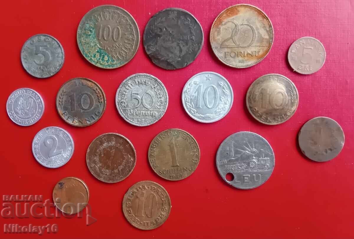 Σετ νομισμάτων από διάφορες χώρες και ονομαστική αξία Σετ νομισμάτων από διάφορες χώρες και ονομαστική αξία