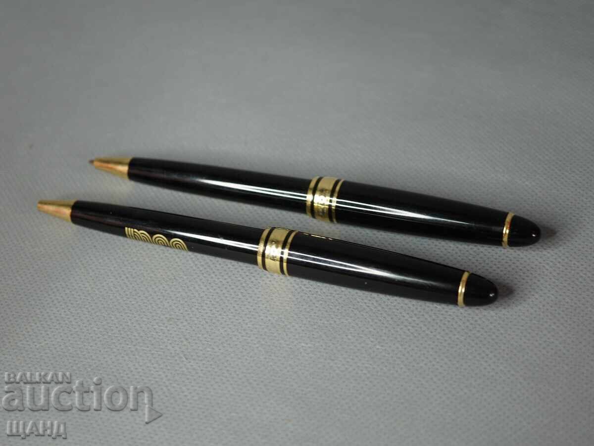 Auction Set of 2 Old Luxury Fountain Pens with Box Auction Set of 2 Old Luxury Fountain Pens with Box