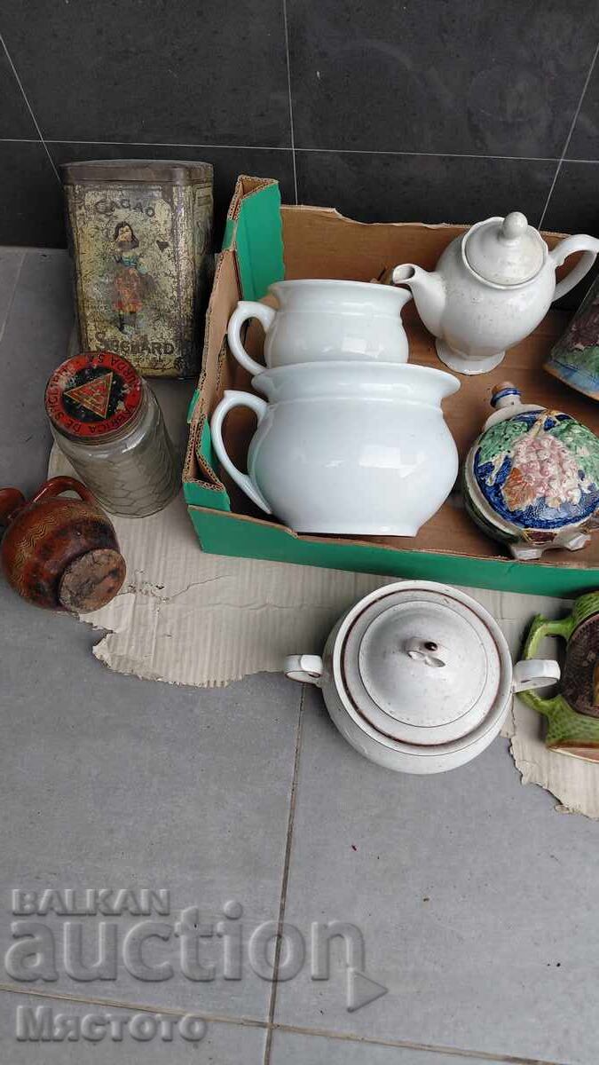 Auction Lot of Trojan kana porcelain and other items Auction Lot of Trojan kana porcelain and other items