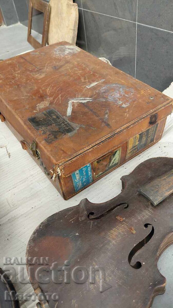 Lot of dug-out wooden board and other items. Leather suitcase. Violin - 6 Lot of dug-out wooden board and other items. Leather suitcase. Violin - 6