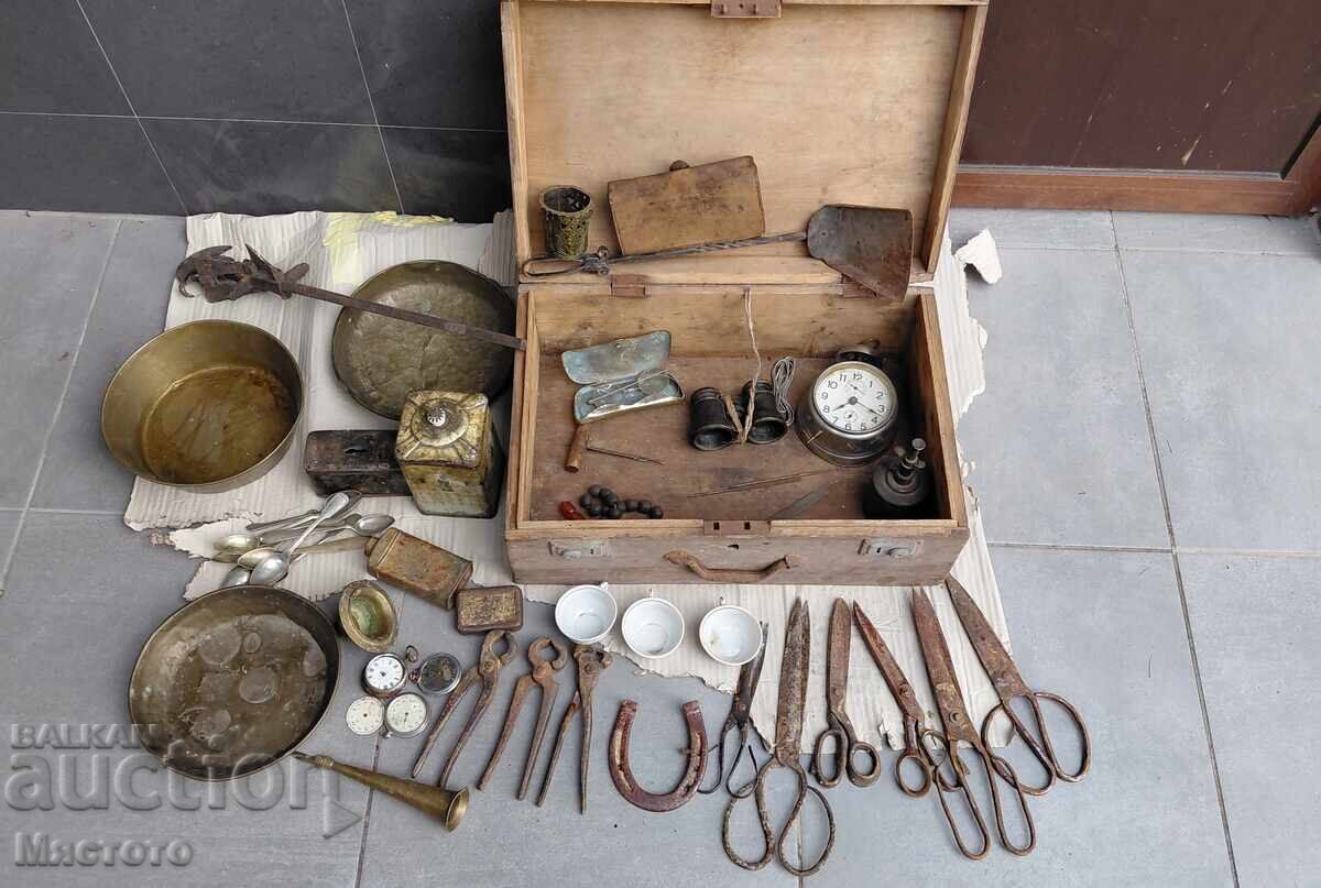 Λοτ ψαλιδιού σφυρήλατου, τασού, ρολογιού και άλλων Λοτ ψαλιδιού σφυρήλατου, τασού, ρολογιού και άλλων