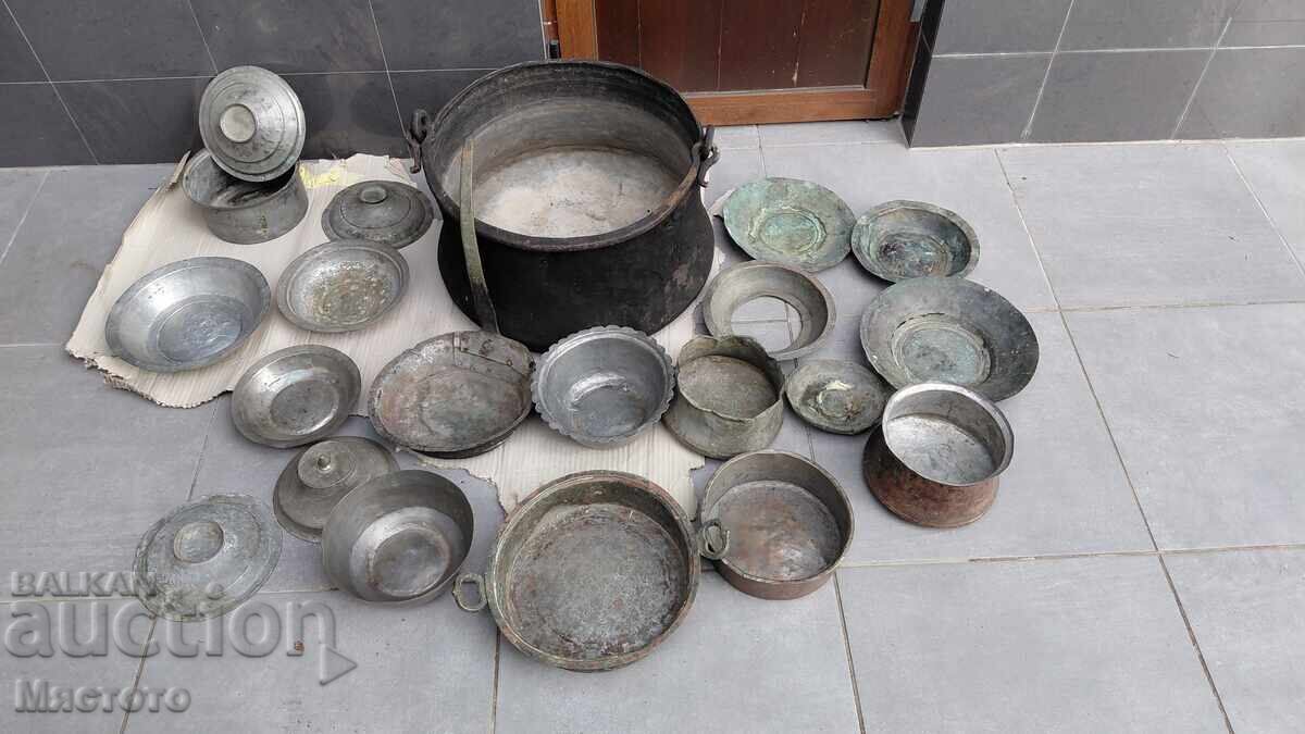 Παρτίδα ραντεβού μελιού πιάτο τηγάνι κανάτα και άλλα Παρτίδα ραντεβού μελιού πιάτο τηγάνι κανάτα και άλλα