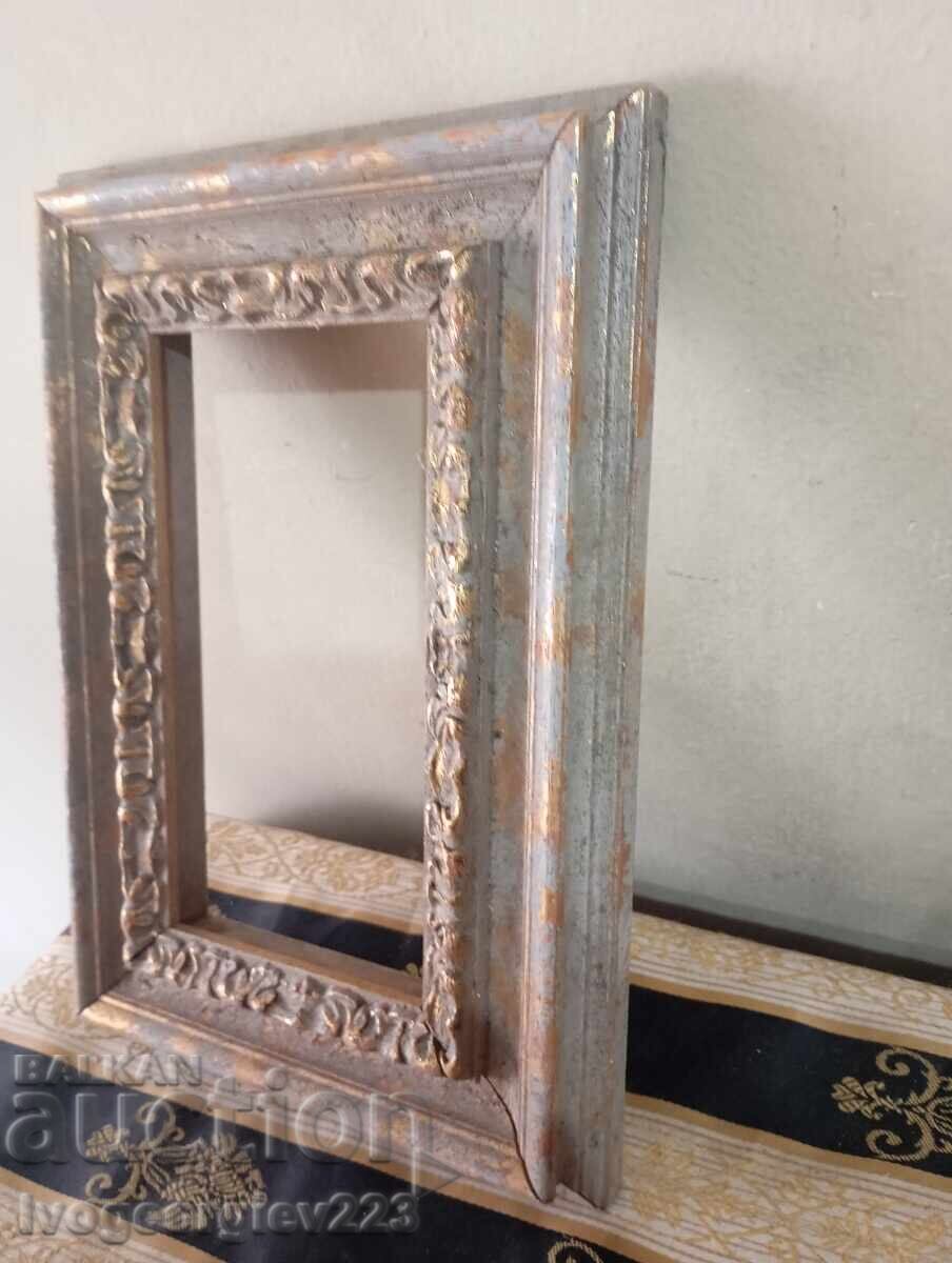 Vintage picture frame, photo frame with price 20.00 BGN | € 10.23 Vintage picture frame, photo frame with price 20.00 BGN | € 10.23