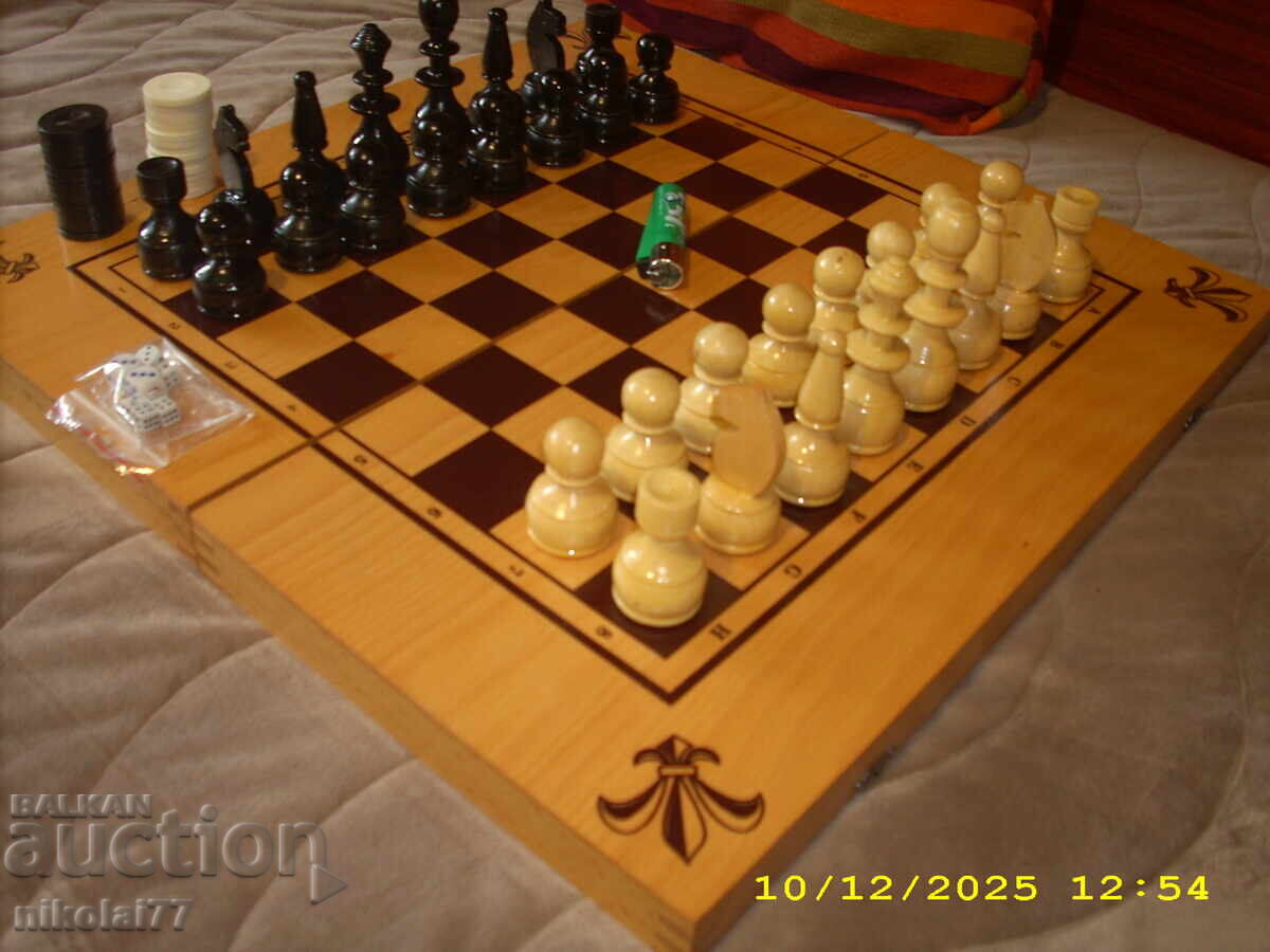 Delivery of Custom wooden social chess board, wooden figures, checkers 49x49cm
