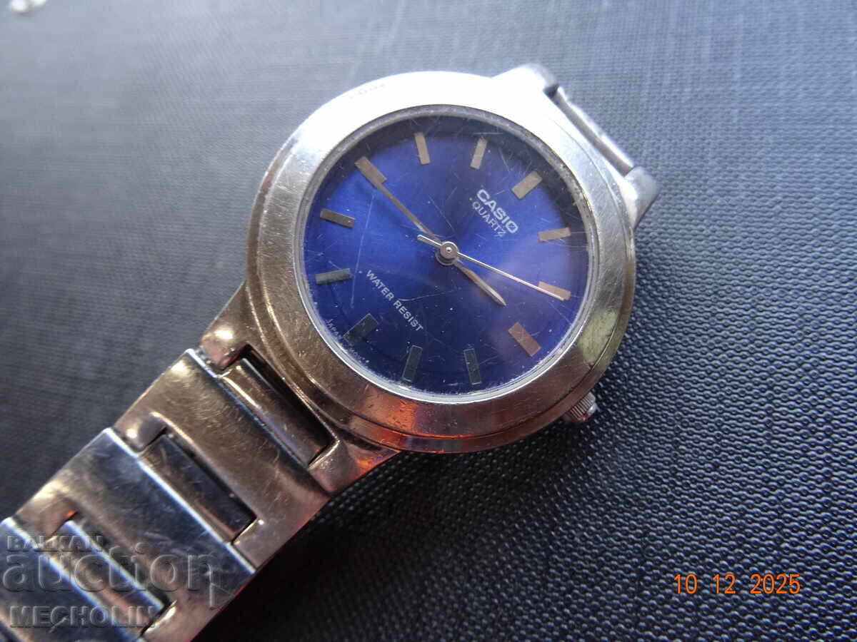 Vintage CASIO QUARTZ Watch with price 23.00 BGN | € 11.76 Vintage CASIO QUARTZ Watch with price 23.00 BGN | € 11.76