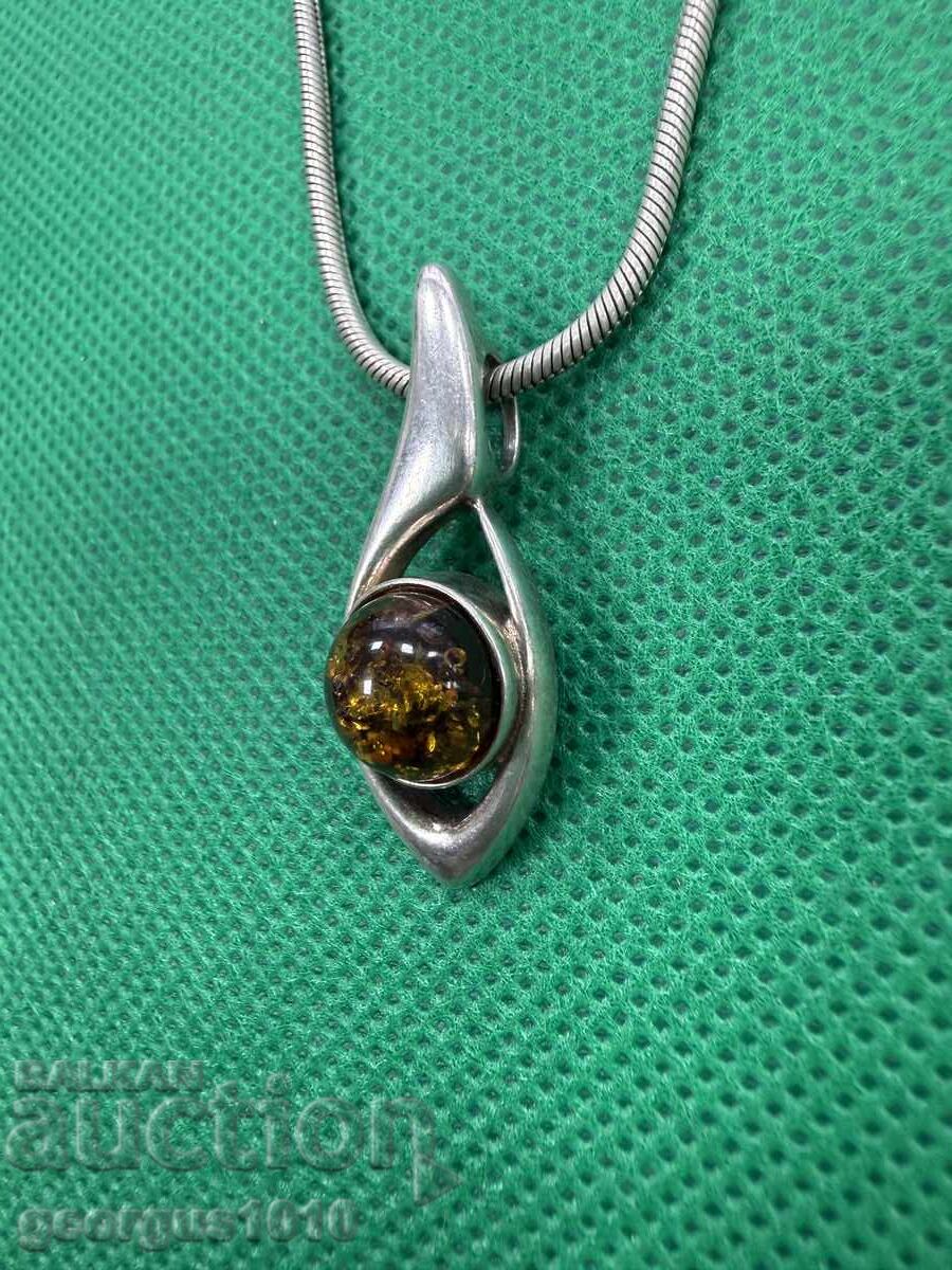 Lanț argint cu pandantiv nr. 7709 cu preț 150.00 BGN | € 76.69 Lanț argint cu pandantiv nr. 7709 cu preț 150.00 BGN | € 76.69