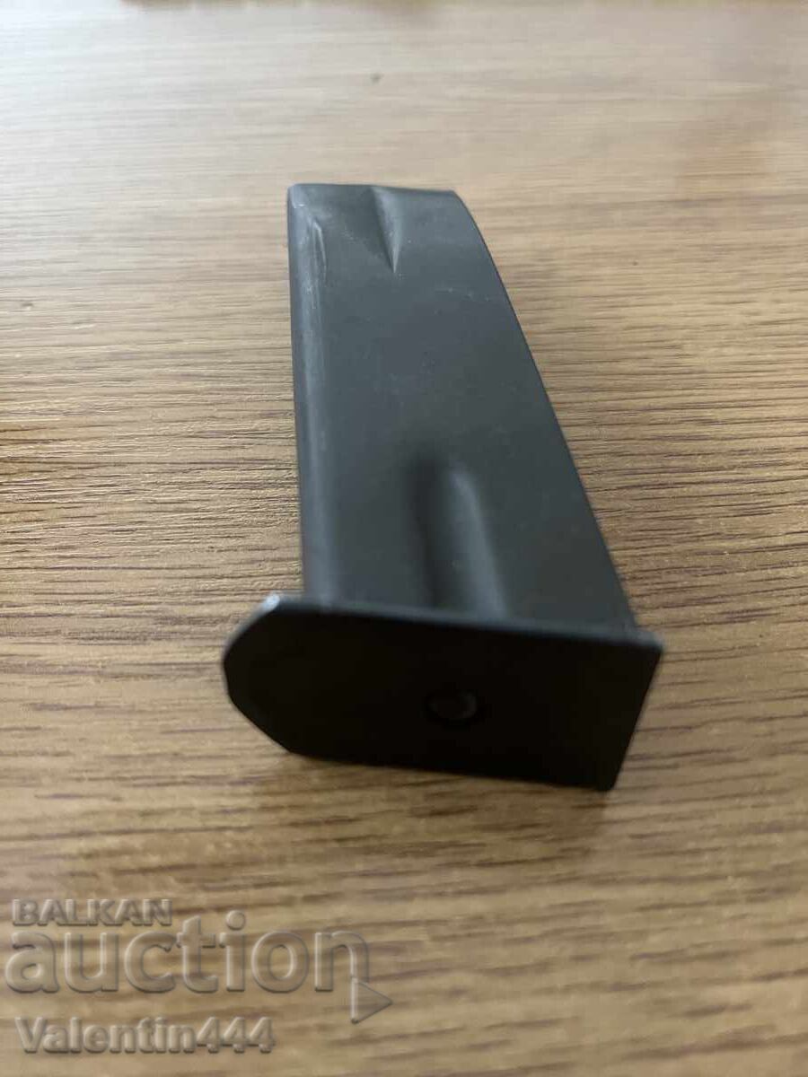 Pŭlnitel za pistolet "FEG", διαμ. 9x19mm - 6 Pŭlnitel za pistolet "FEG", διαμ. 9x19mm - 6