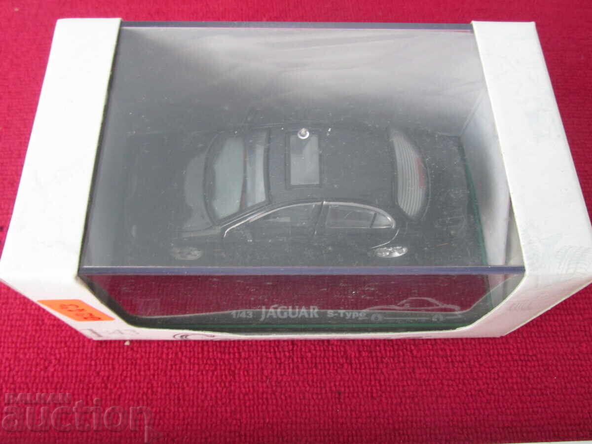 Cărucior 1/43 Jaguar cu preț 15.00 BGN | € 7.67 Cărucior 1/43 Jaguar cu preț 15.00 BGN | € 7.67