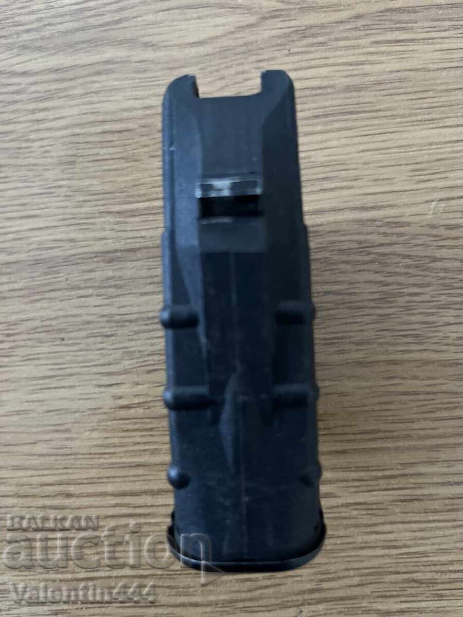 Licitație Încărcător pentru carabină "SLR", cal. 7,62x39mm Licitație Încărcător pentru carabină "SLR", cal. 7,62x39mm