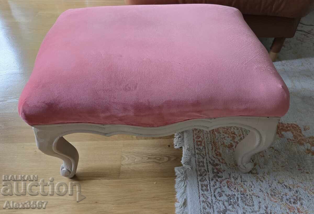 Scaunel vopsit și restaurat Scaunel vopsit și restaurat