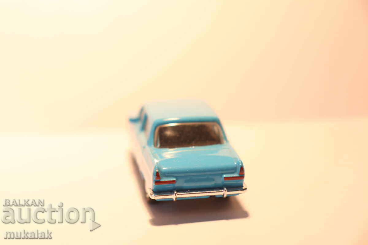 Delivery of 1/64 GRELL MODEL MOSKVICH CAR MODEL Delivery of 1/64 GRELL MODEL MOSKVICH CAR MODEL