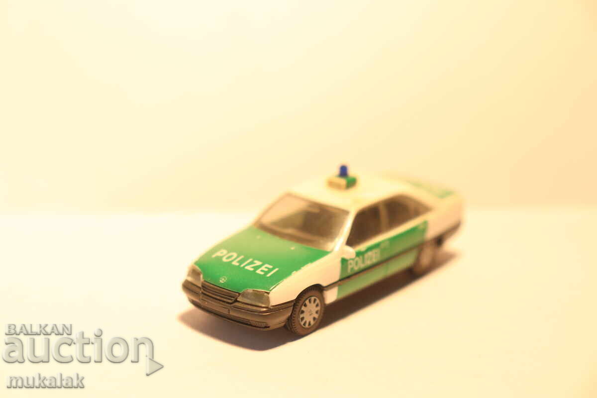 Auction HERPA 1/87 H0 OPEL OMEGA POLICE POLICE CAR MODEL Auction HERPA 1/87 H0 OPEL OMEGA POLICE POLICE CAR MODEL