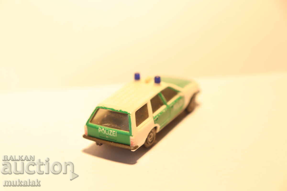 HERPA 1/87 H0 OPEL REKORD POLICE POLICE CAR MODEL - 5 HERPA 1/87 H0 OPEL REKORD POLICE POLICE CAR MODEL - 5