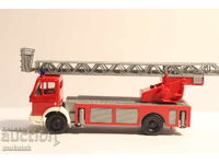 ROCO?? 1/87 H0 MERCEDES CAMION DE POMPIERI MODEL