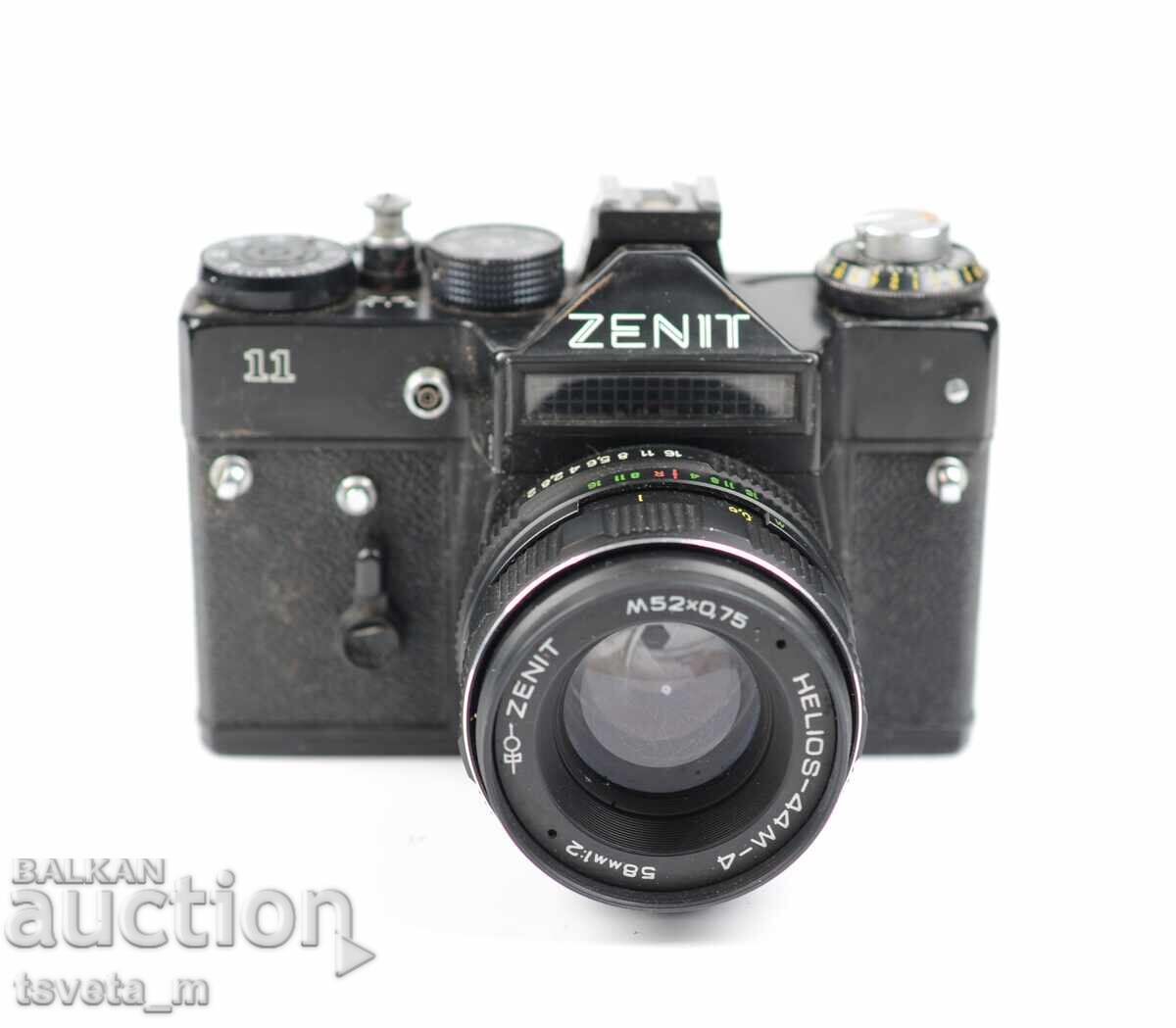 Φωτογραφική μηχανή ZENIT 11 + Φακός Helios-44M - 4 SSSR με τιμή 30.00 BGN | € 15.34
