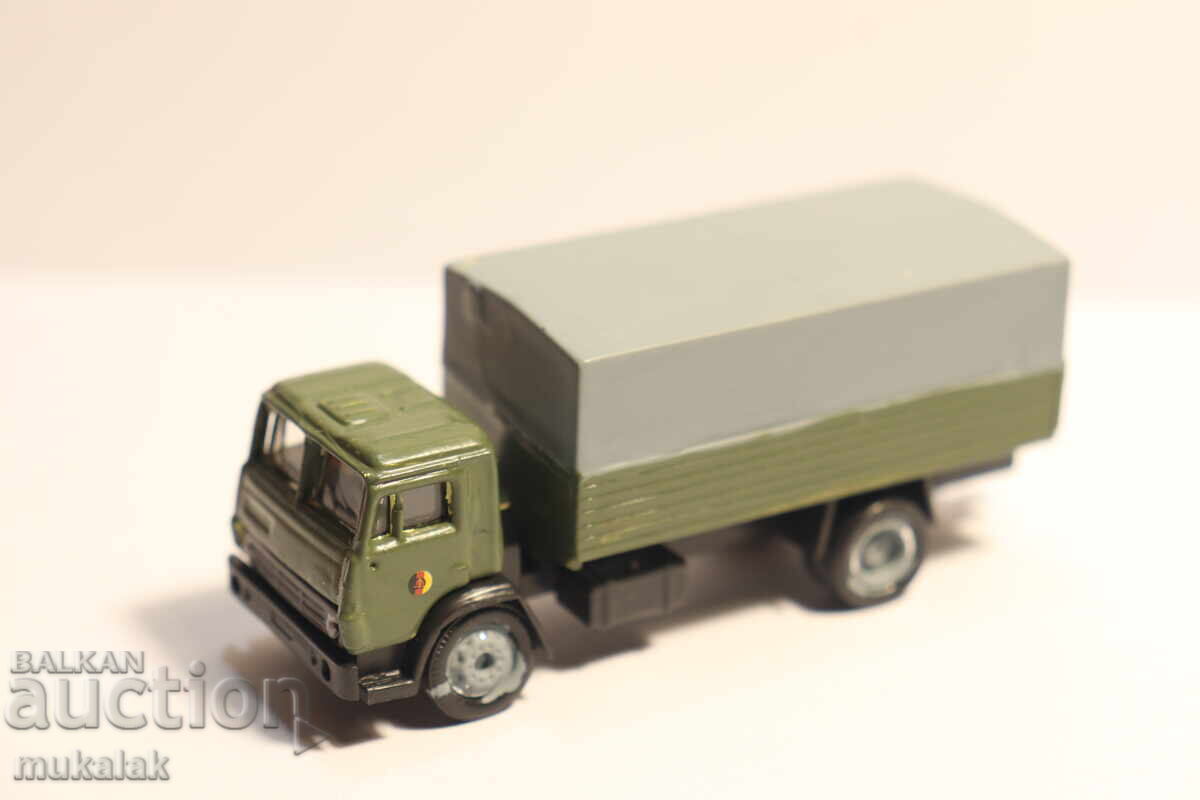 1/87 H0 KAMAZ KAMAZ Military Truck Model Car - 6 1/87 H0 KAMAZ KAMAZ Military Truck Model Car - 6