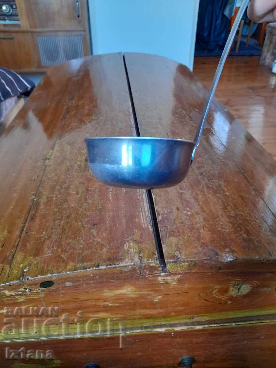 Livrarea Un cărucior vechi Livrarea Un cărucior vechi