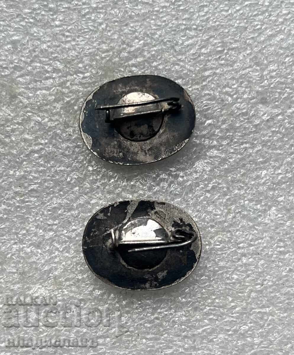 Lot de insigne Junona și Fete II grad cu preț 5.00 BGN | € 2.56 Lot de insigne Junona și Fete II grad cu preț 5.00 BGN | € 2.56