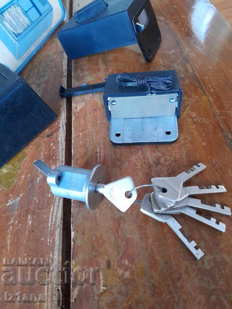 Licitație Veche broască suplimentară Spyna Licitație Veche broască suplimentară Spyna