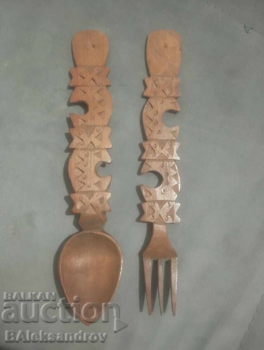Wooden decorative utensils with price 20.00 BGN | € 10.23 Wooden decorative utensils with price 20.00 BGN | € 10.23