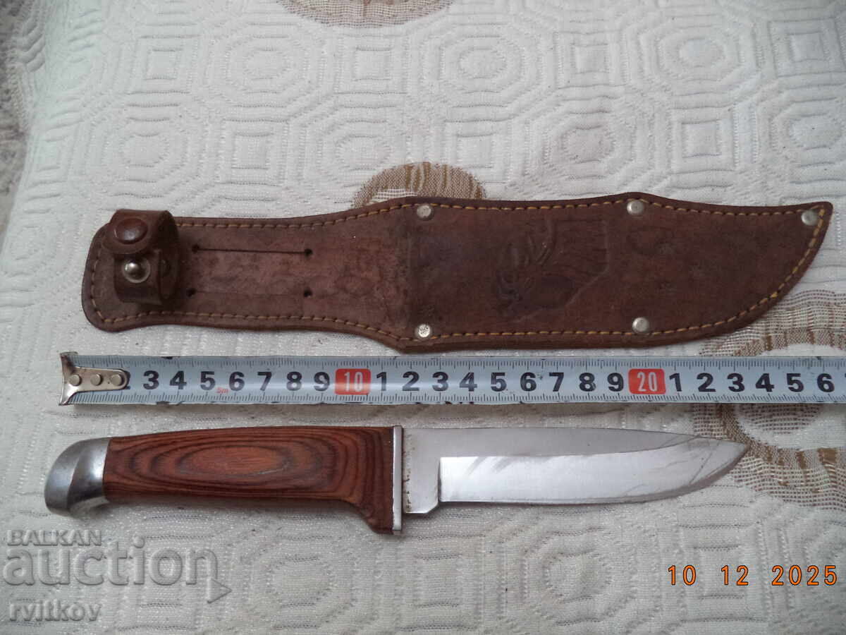 Ловен нож с кания с цена 30.00 лв. | € 15.34 Ловен нож с кания с цена 30.00 лв. | € 15.34