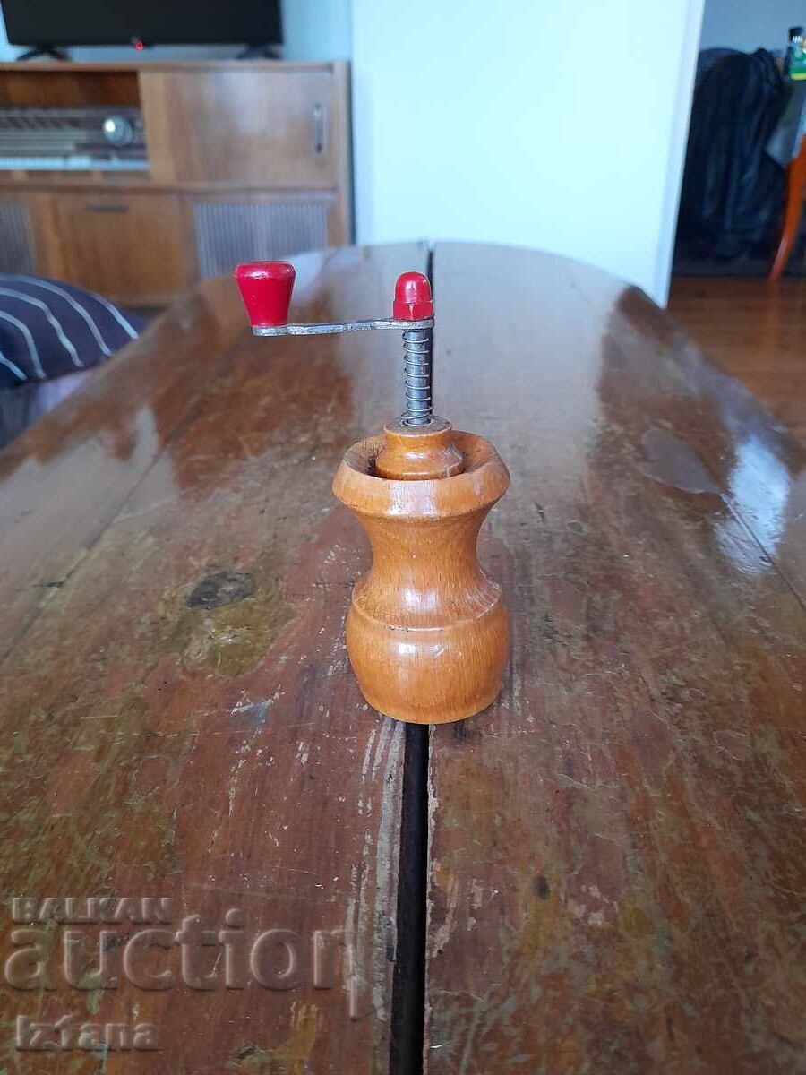 Стара Мелничка,мелница за чер пипер Стара Мелничка,мелница за чер пипер