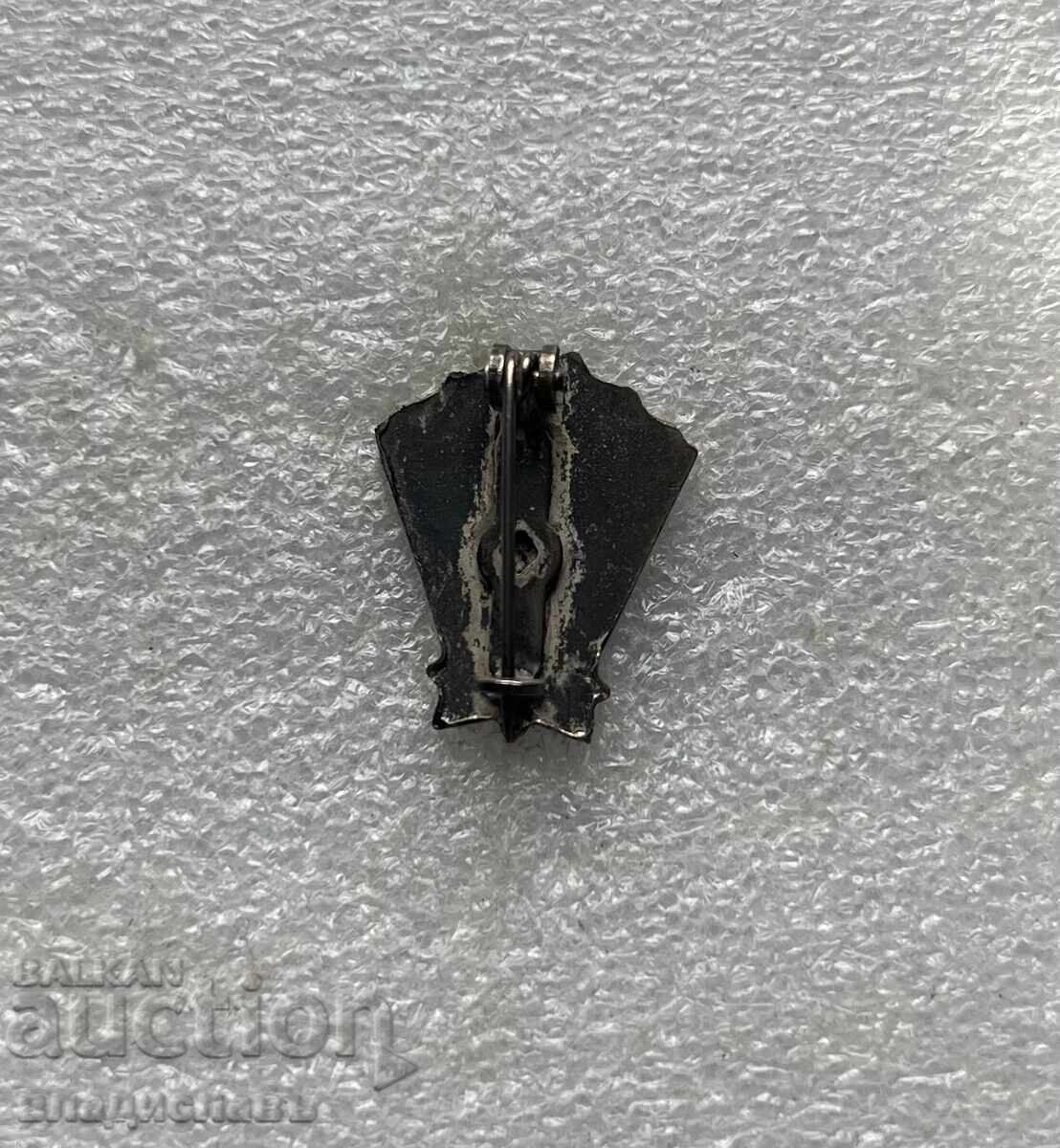 Vechi insignă Cuba Federația de Atletism cu preț 5.00 BGN | € 2.56 Vechi insignă Cuba Federația de Atletism cu preț 5.00 BGN | € 2.56