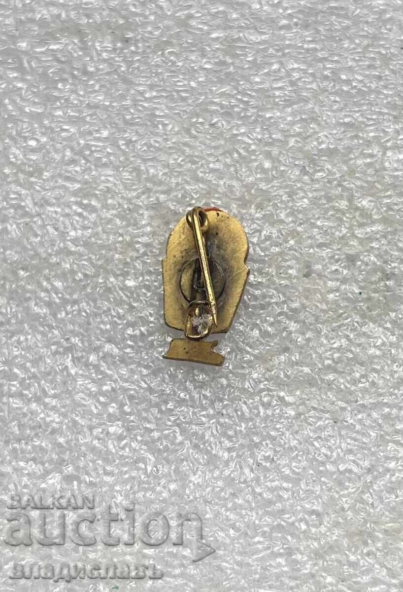 Vechi insignă Federația de Baschet Israeliană cu preț 8.00 BGN | € 4.09 Vechi insignă Federația de Baschet Israeliană cu preț 8.00 BGN | € 4.09