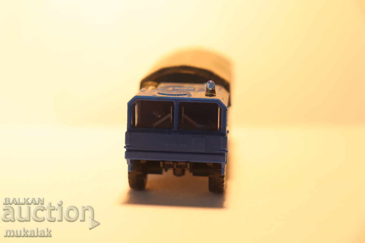 1/87 H0 ROCO CAMION MODEL cu preț 10.00 BGN | € 5.11 1/87 H0 ROCO CAMION MODEL cu preț 10.00 BGN | € 5.11