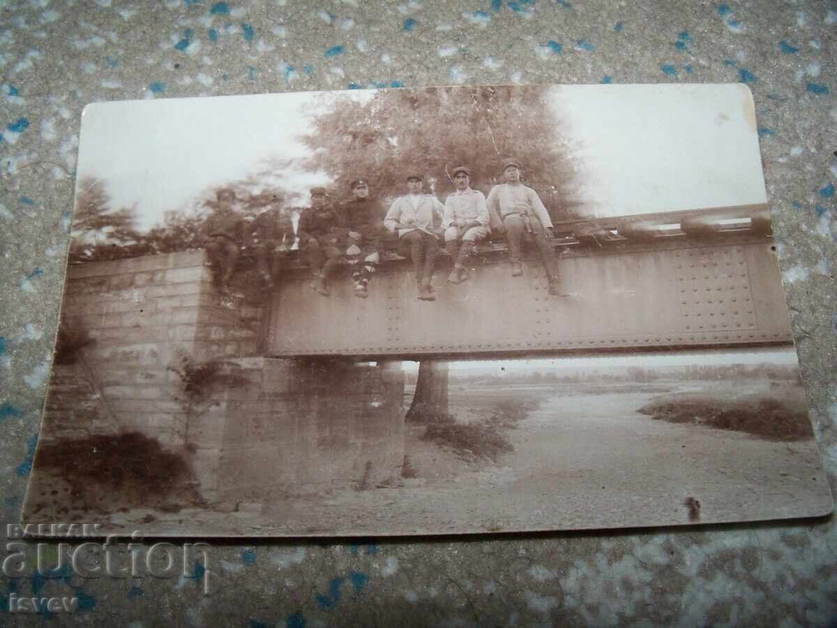 Στρατιωτική καρτ-ποστάλ φωτογραφία Βούλγαρων και Ελλήνων στρατιωτών 1927 Στρατιωτική καρτ-ποστάλ φωτογραφία Βούλγαρων και Ελλήνων στρατιωτών 1927