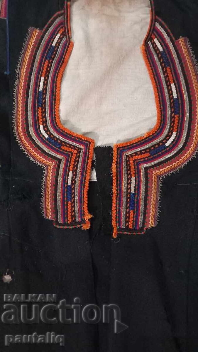 KYUSTENDIL REGION COSTUME CASHMERE SET - 6 KYUSTENDIL REGION COSTUME CASHMERE SET - 6