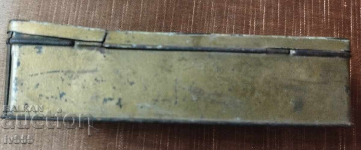 Доставка на ПРОДАВАМ СТАРА ЦАРСКА МЕТАЛНА КУТИЯ ЗА ЦИГАРИ - ПЛОВДИВ 1910