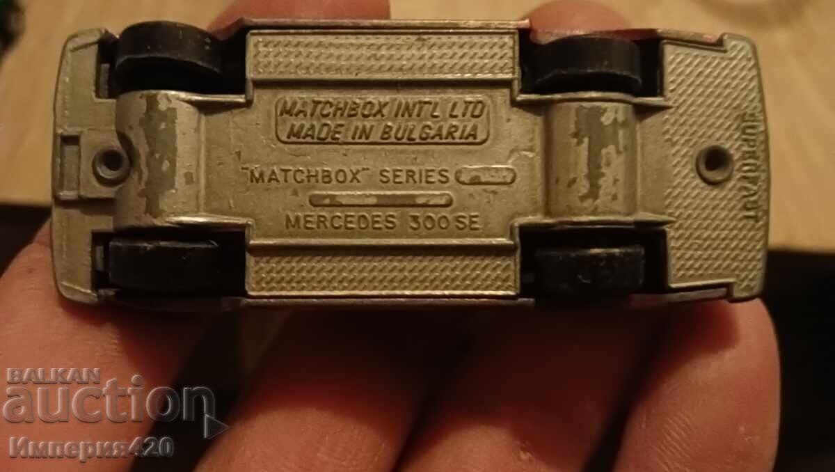 Аукцион Mercedes 300 SE Matchbox Аукцион Mercedes 300 SE Matchbox