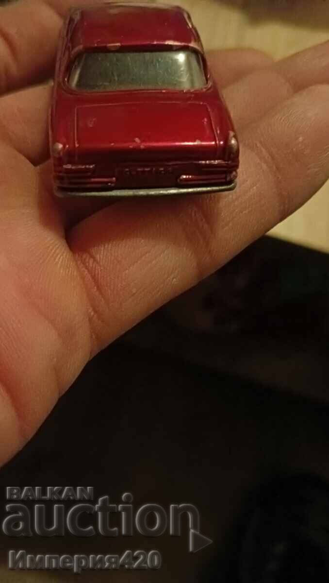 Mercedes 300 SE Matchbox - 5 Mercedes 300 SE Matchbox - 5