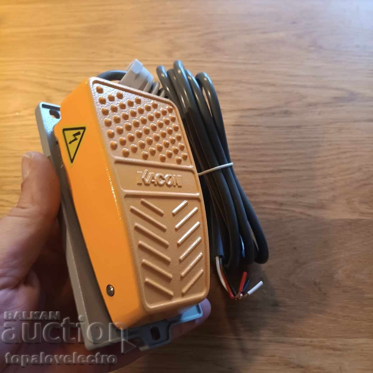 NOU! Întrerupător cu pedală metalic – momentan, rezistent, IP5 - 5 NOU! Întrerupător cu pedală metalic – momentan, rezistent, IP5 - 5