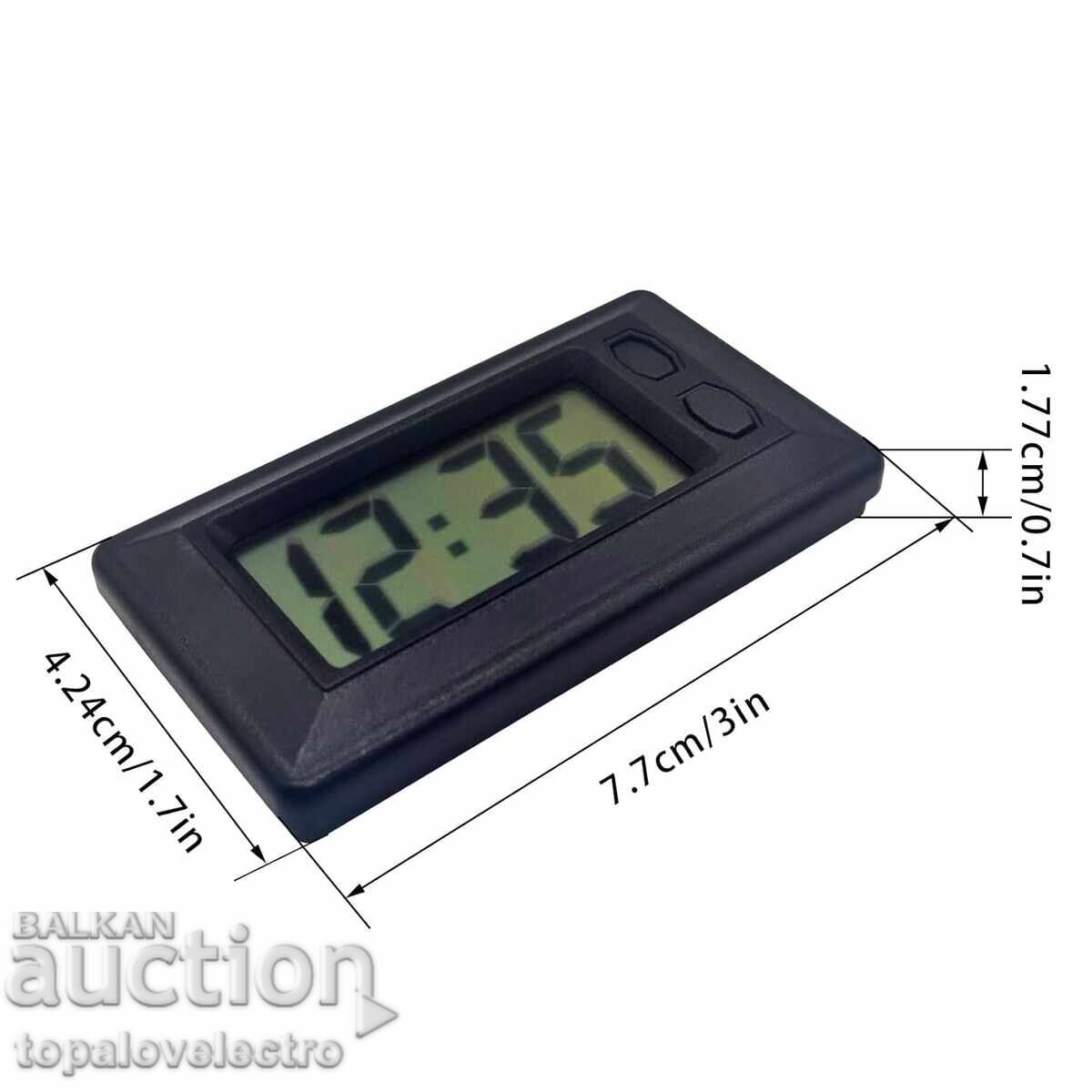 NOU! Ceas electronic mini, pentru automobil, birou și casă, DIY cu preț 6.00 BGN | € 3.07 NOU! Ceas electronic mini, pentru automobil, birou și casă, DIY cu preț 6.00 BGN | € 3.07